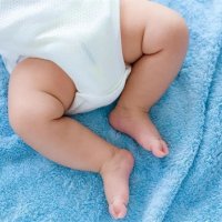 想要宝宝腿型好看，这4个方法家长必学！