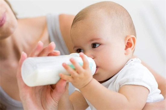 【家家母婴】奶瓶使用的7个日常误区，竟然这么多爸妈都做错了！